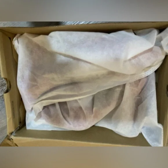 Red Chunky High Heel Shoes Pointed Toe, Ankle strap, Leather Upper Woman's 9 M - Picture 11 of 14